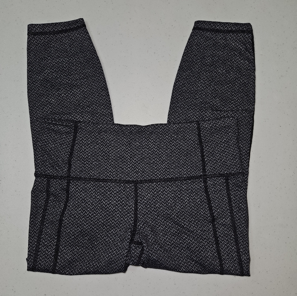 ATHLETA Energy Chaturanga Capri Leggings szMP - Picture 2 of 9